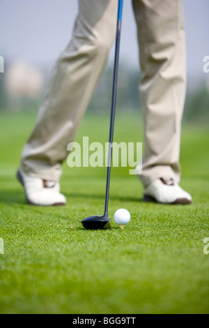 Nahaufnahme eines Golfers Abschlag Stockfoto