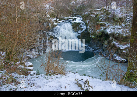 Fällt der Falloch, eisig, Glen Falloch, Ardlui, Dezember 2009 Stockfoto