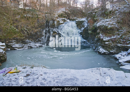 Fällt der Falloch, vereisten, Glen Falloch, Ardlui, Stockfoto