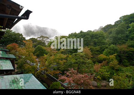 Gora Kadan. Japanischen Ryokan. Hakone, Japan. Blick vom Zimmer über Hügel Stockfoto