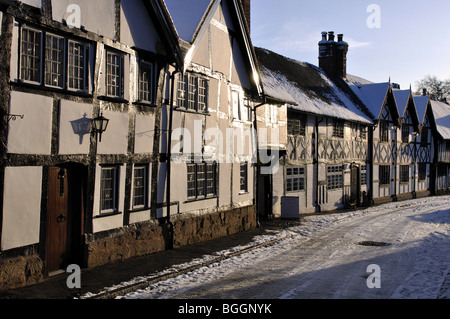 Mill Street im Winter, Warwick, Warwickshire, England, UK Stockfoto