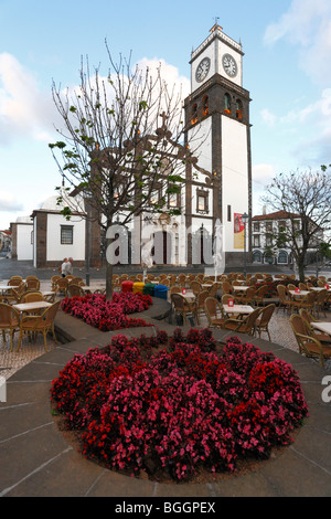 Die Mutter Kirche (Igreja Matriz), in der Azoren Ponta Delgada. Insel Sao Miguel, Azoren, Portugal. Stockfoto