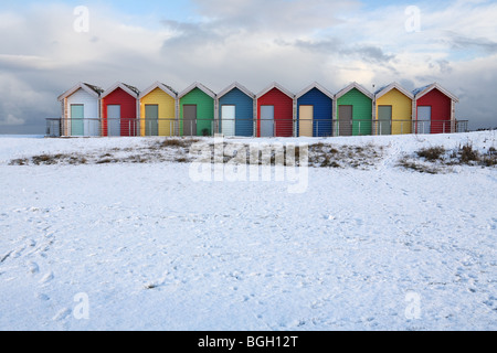 Strandhütten an Blyth im Winter, Northumberland, UK Stockfoto