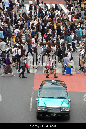 Shibiuya Kreuzung. Überfüllten Fußgängerüberweg, Tokyo, Japan Stockfoto