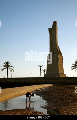 Monumento ein Colón de la Punta del Sebo, Huelva, Andalusien, España Columbus-Denkmal in Punta del Sebo, Huelva, Andalusien, Spanien Stockfoto