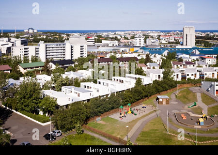 Übersicht über Reykjavik, Island. Perlan Restaurant (oben links). Stockfoto