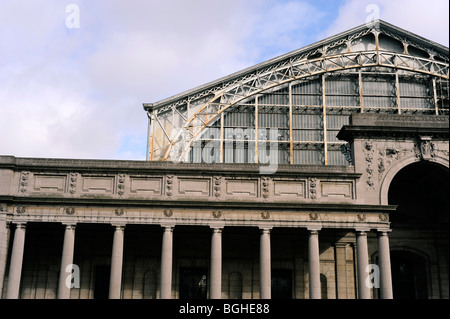 Park des fünfzigsten, Parc du Cinquantenaire, Royal Military Museum, Brüssel, Belgien Stockfoto