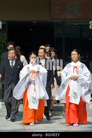 Hochzeit Zeremonie Prozession, Meiji-Schrein, Tokyo, Japan Stockfoto
