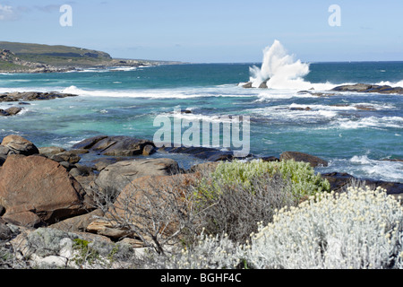 Big-Wave Redgate Beach in der Nähe von Margaret River in Western Australia. Stockfoto