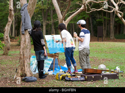 Künstler genießen ein Samstagnachmittag in Yoyogi Park, Harajuku, Tokio, Japan Stockfoto