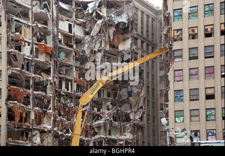 Detroit, Michigan - leerstehendes Lafayette-Gebäude in der Innenstadt von Detroit abgerissen werden. Stockfoto