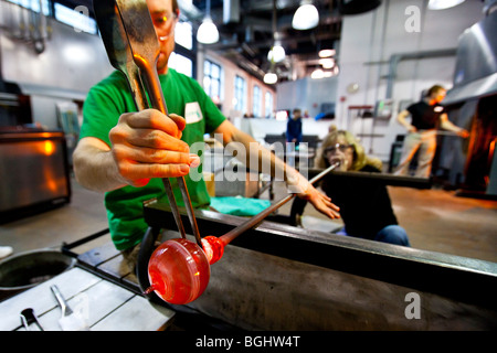 Glasherstellung Aktivität im Corning Museum of Glass in Corning, New York Stockfoto