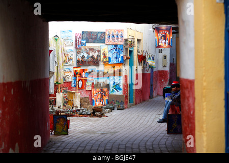 Künstler in die Gassen der alten Medina in Essaouira Marokko Stockfoto