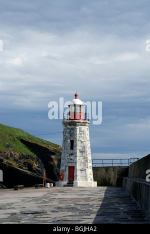 Der Leuchtturm an der Hafeneinfahrt bei Lybster, in Caihness, auf der weit Nord-Ost Küste von Schottland Stockfoto