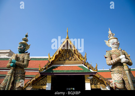 Großen Yaksha Statuen Wache am Wat Phra Kaew, Grand Palace Bangkok Stockfoto