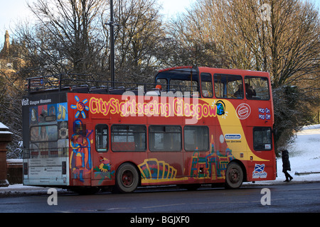 Sightseeing-Bus in Glasgow während der schweren Schnee von Januar 2010 Stockfoto