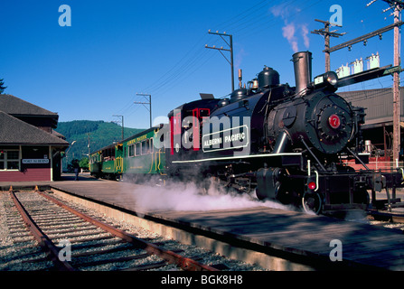 Dampf-Zug Motor Lokomotive, Port Alberni Bahnhof, Vancouver Island, BC, Britisch-Kolumbien, Kanada - historische Züge Stockfoto