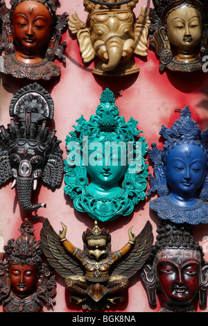 Religiöse Masken für den Verkauf in den Durbar Square in Kathmandu Nepal Asien Stockfoto