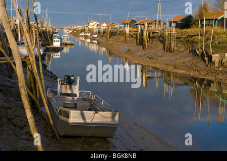 La Tremblade angeln Wasserstraße, Charente-Maritime, Frankreich Stockfoto