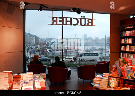 Fenster mit Blick auf die Binnenalster, Schriftzug, Erscheinungshaus, Bücher, Thalia Buchhandlung, Europa-Passage, Ballindamm, Hamburg, Ge Stockfoto