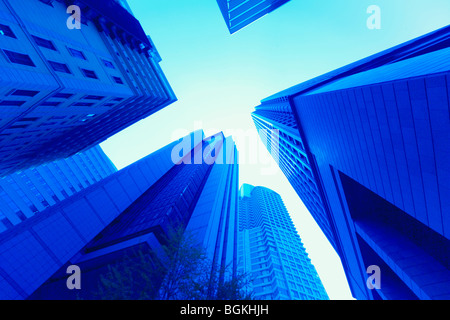 Low Angle View der Wolkenkratzer Kita-ku Osaka Präfektur in Japan Stockfoto