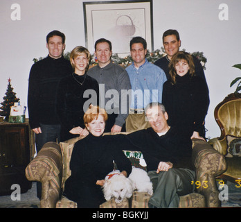 "Alte Familienfotos", Gruppe Portrait neun Personen Stockfoto