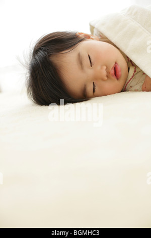 Baby ein Nickerchen Stockfoto