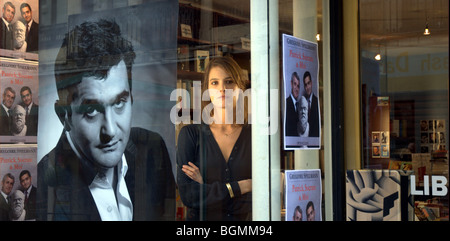 La Grande Vie Jahr: 2009 Direktor: Emmanuel Salinger Laurent Capelluto (Poster) Hélène Fillières Stockfoto