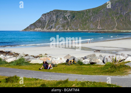 Skagsanden Strand in Flakstad, Lofoten-Inseln, Nord-Norwegen Stockfoto