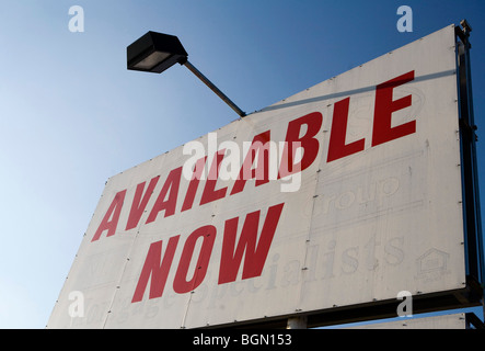 Signage Werbung Verkaufsfläche für Miete oder Pacht. Stockfoto