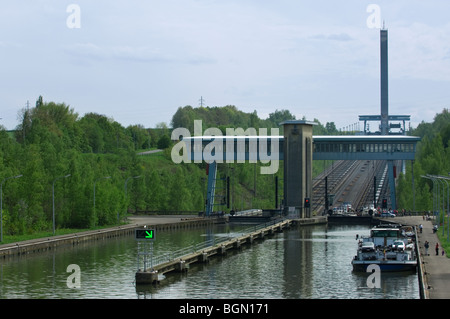 Die schiefe Ebene von Ronquières ist eine belgische Kanal schiefe Ebene auf der Brüssel-Charleroi Canal, Belgien Stockfoto