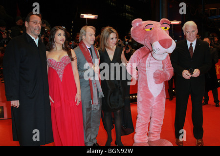 JEAN RENO AISHWARYA RAI HARALD ZWART & WIFW PINK PANTHER & STEVE MARTIN DER ROSAROTE PANTHER 2 PREMIERE BERLINALE 20 Stockfoto