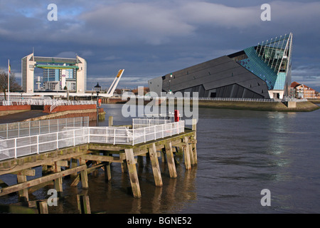 Die tiefen Aquarium und River Hull Gezeiten Barriere, Ost Riding Of Yorkshire, Großbritannien Stockfoto