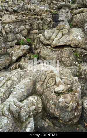 Die Rochers Sculptés durch Abbé Fouré, die mehr als 300 Figuren in den Felsen, Rothéneuf, Ille-et-Vilaine, Bretagne, Frankreich geschnitzt Stockfoto