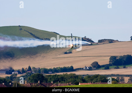 Belgische Luftwaffe f-16 ausziehen mit Nachbrenner bei RAF Leuchars Airshow 2009, Fife, Schottland Stockfoto