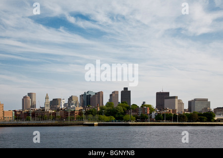 Die Skyline von BOSTON aus dem CHARLES RIVER - MASSACHUSETTS Stockfoto
