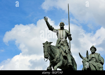 Statue des spanischen Don Quijote von La Mancha und Sancho Panza an der Place d ' Espagne, Brüssel, Belgien Stockfoto