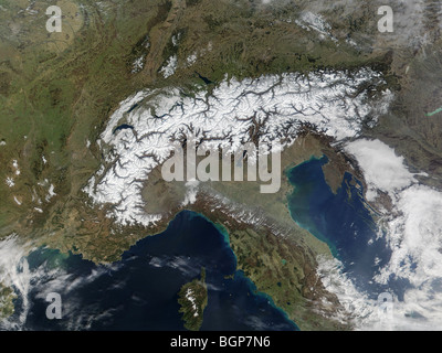 Satellitenbild der Alpen Stockfoto