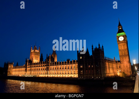 Das House of Parliament und Big Ben in der Nacht Westminster London anzeigen Stockfoto