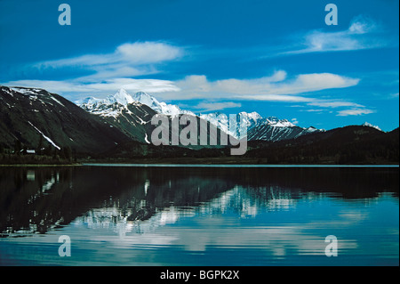 See Yazevoye und Mount Belukha. Das Altai-Gebirge, Kasachstan Stockfoto