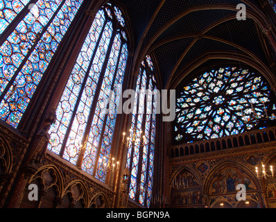 Glasmalereien aus dem 15. Jahrhundert. La Saint-Chapelle (Heilige Kapelle). Paris. Frankreich Stockfoto