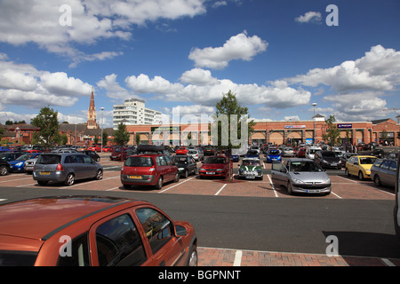 Parkplatz am Weber Wharf in der Innenstadt von Kidderminster, Worcestershire Stockfoto