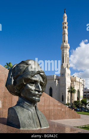 Büste von Hassan El-Iskandarani, berechtigt der Meere Prinz, in der Nähe der Moschee von Ibrahim in Alexandria Mittelmeer Küste von Ägypten Stockfoto