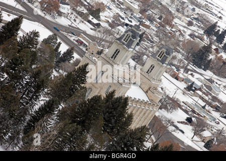 Luftaufnahme des Tempel der Kirche Jesu Christi der Heiligen der letzten Tage, Mormonen oder LDS in Manti in Utah. Winter mit Schnee. Schräge Stockfoto