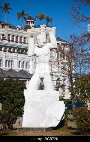 Old Man River-Statue am Flussufer im französischen Viertel von New Orleans LA Stockfoto