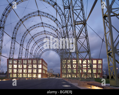 FARNBOROUGH-BUSINESS-PARK, FARNBOROUGH, VEREINIGTES KÖNIGREICH, VERBÜNDETEN UND MORRISON Stockfoto