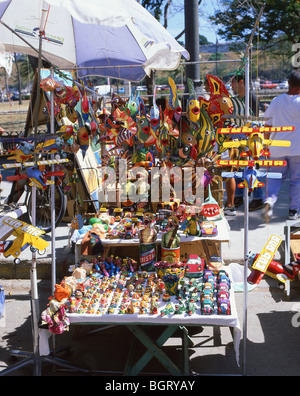 Handwerk-stall, Mercado De La Catedral, Habana Vieja, Havanna, La Habana, Republik Kuba Stockfoto