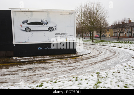 Audi A5 Sportback Billboard bauseits ClearChannel in Newport South Wales UK Stockfoto