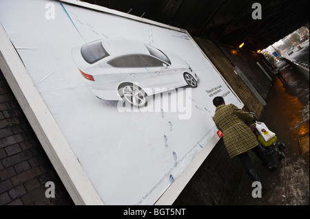 Audi A5 Sportback Plakatwand auf Primesight Gelände in Newport South Wales UK Stockfoto