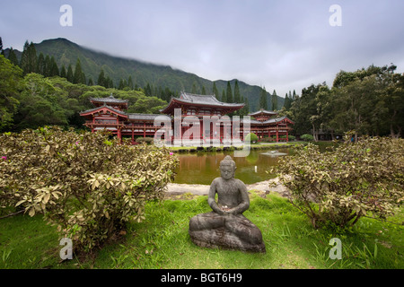 Byodo-In Tempel im Tal der Tempel auf Oahu, Hawaii. Stockfoto